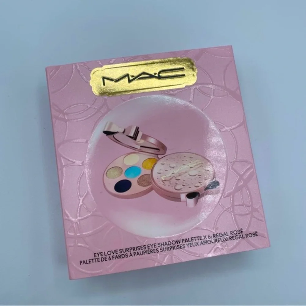 Mac 2022 Limited Holiday Eye Love Surprises Regal Rose 6 Pan Eyeshadow‎ Pallet